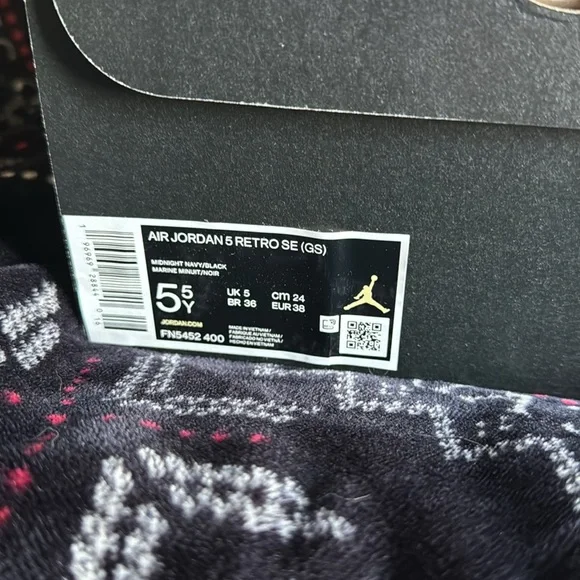 Air Jordan 5 - Picture 7 of 7